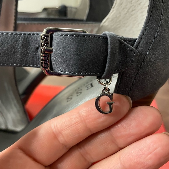 Guess sandals - Picture 4 of 7